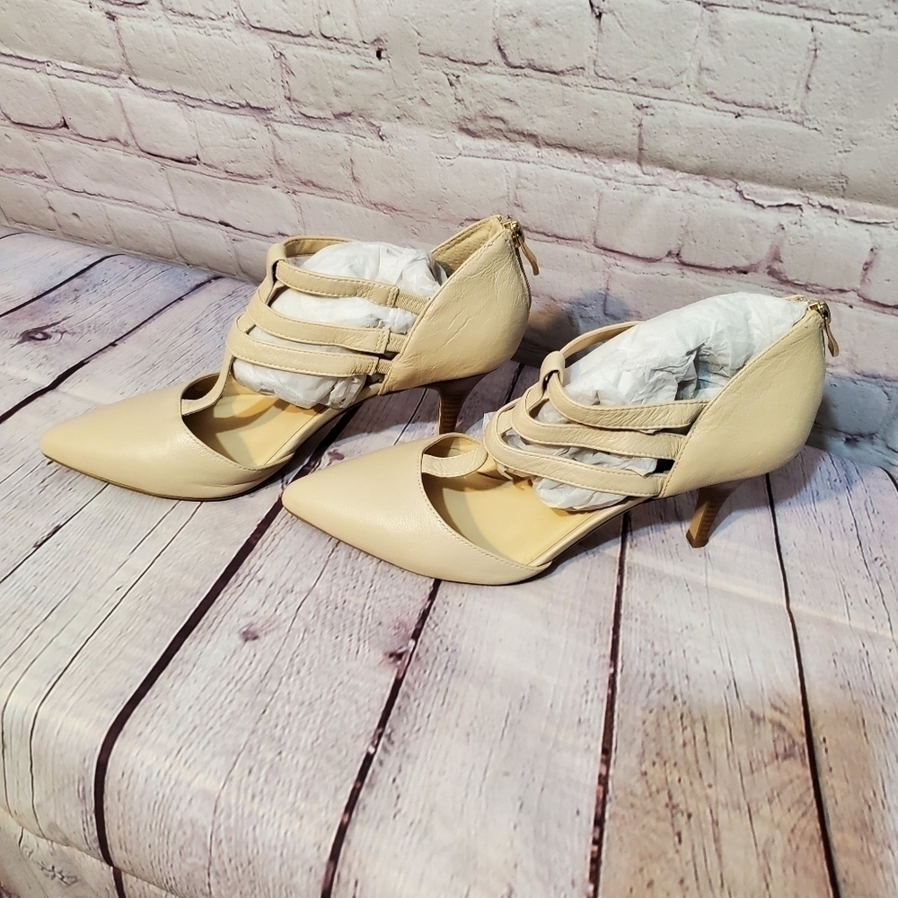 Sole Society Women's Mallory T-strap Leather Cage Heel - Picture 3 of 7